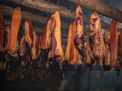 重庆城口:“老腊肉” 成乡村特色致富“新产业”